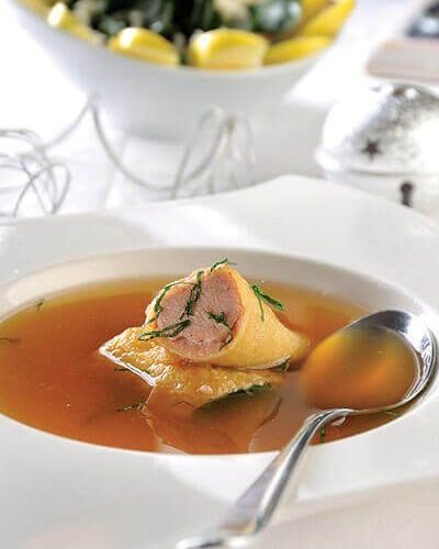 Sopa de canelones rellenos