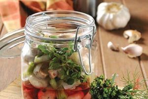 Champiñones en conserva