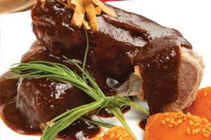 Costillas de cerdo con salsa de chabacano y ciruela