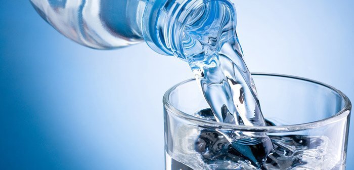La importancia de beber agua