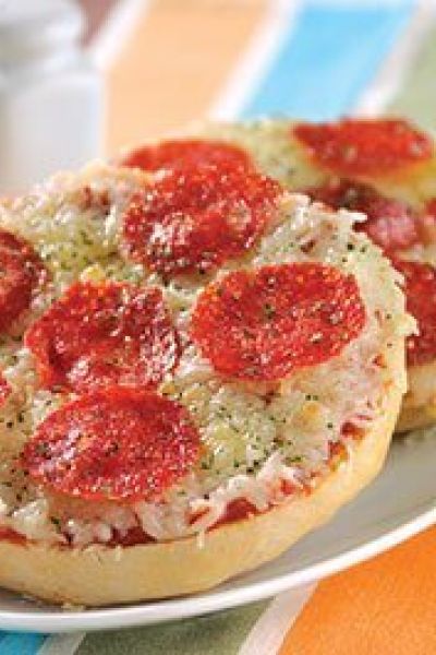 Bagel pizza