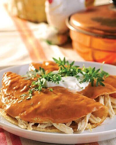 Enfrijoladas con guajillo