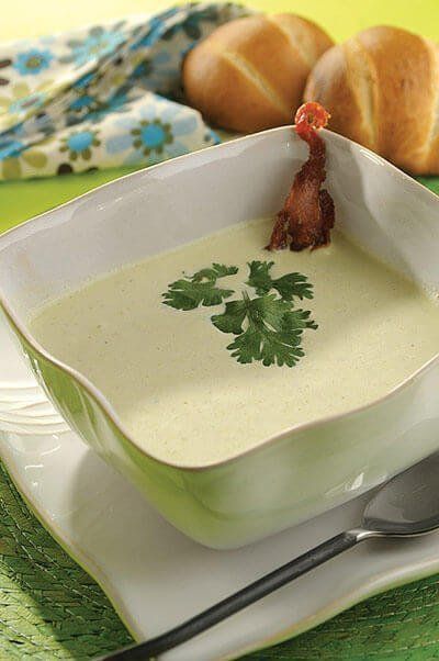 Crema de cilantro y piñón