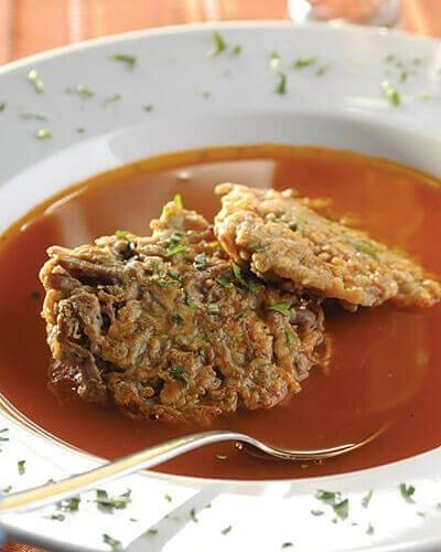 Tortitas de carne con caldillo rojo