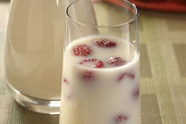 Agua de avena con moras