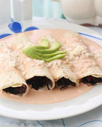 Enchiladas de jamaica en salsa de chipotle|Enchiladas de jamaica en salsa de chipotle|Enchiladas de jamaica en salsa de chipotle|Enchiladas de jamaica en salsa de chipotle