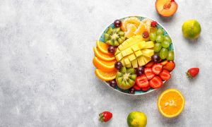 ¿Qué tan bueno es desayunar solo fruta para bajar de peso?
