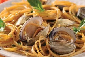 Espagueti con almejas