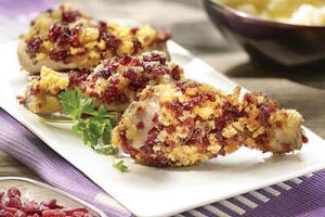 Muslitos de pollo rebozados con cranberries