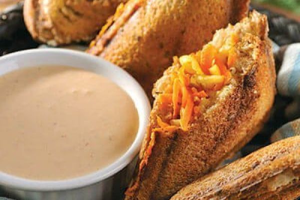 Sándwich de zanahoria con queso