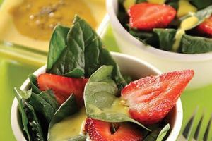 Ensalada con espinacas y fresas