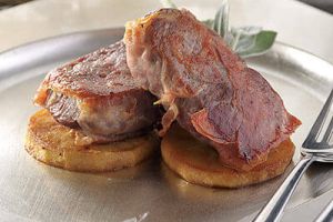 Medallón envuelto en jamón Serrano