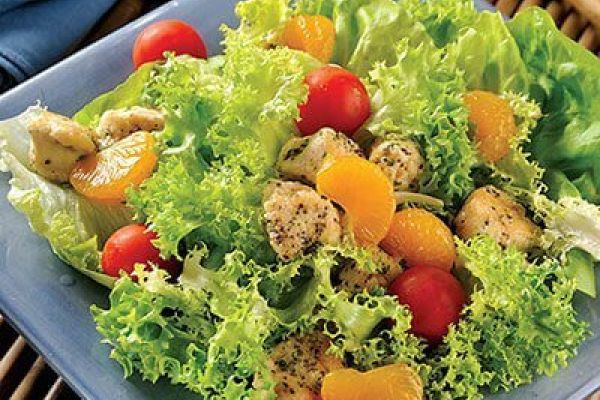 Ensalada de pollo y supremas