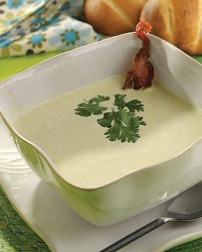 Crema de cilantro y piñón