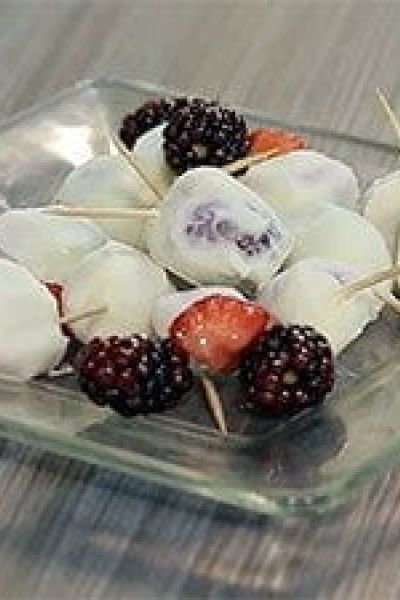 Bocaditos de frutos rojos con yogurt