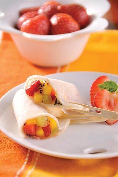 Tacos de jícama rellenos de ceviche de frutas