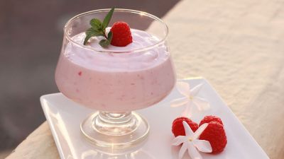 Yogur vegano de tofu con frutos rojos|Yogur vegano de tofu con frutos rojos|Yogur vegano de tofu con frutos rojos|