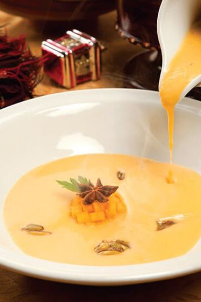 Crema de calabaza con palanqueta de pepitas