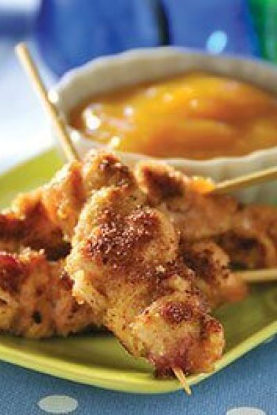 Brochetas de pollo con tocino