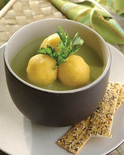 Crema de calabacitas con dumplings