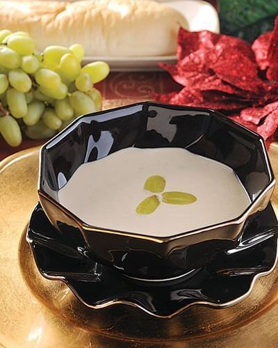 Crema de piñón con uvas verdes