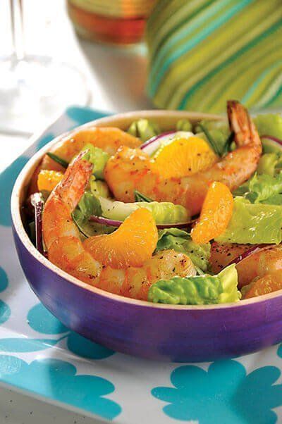 Ensalada de camarones con mandarinas