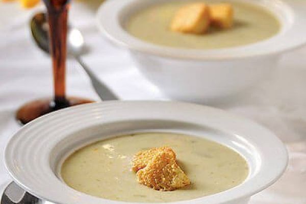 Crema de apio con champiñones