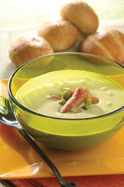 Crema de chícharos con salchicha