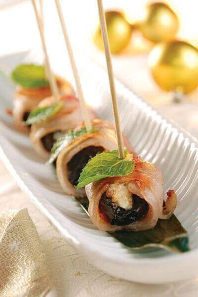 Ciruelas envueltas en tocino