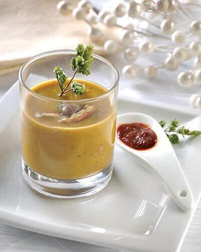 Sopa de castañas al perfume de chipotle