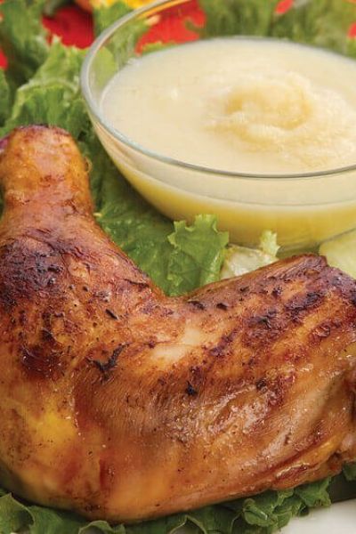 Pollo frito con salsa de manzana