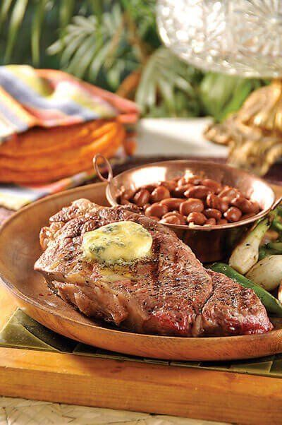 Filete New York con mantequilla de queso azul