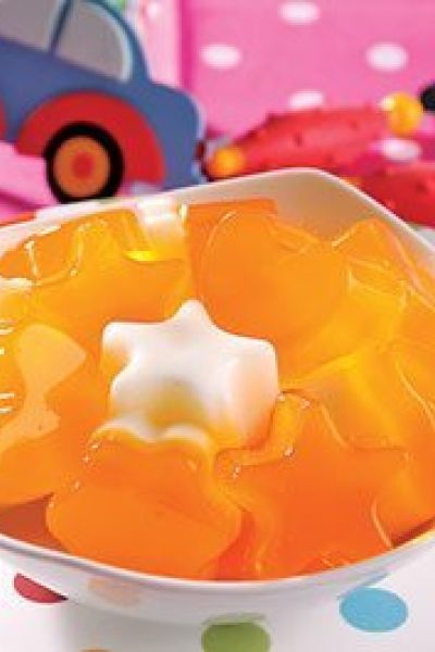 Gelatina bicolor de leche con mandarina