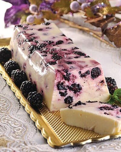 Terrina de yogurt y zarzamoras