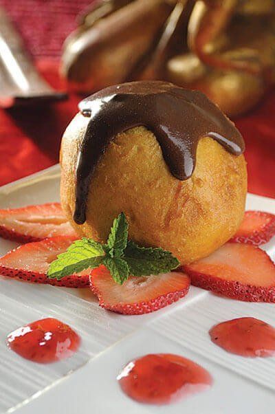 Helado frito (tempura helado)