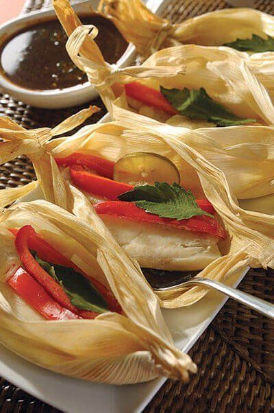 Pescado en hoja de tamal