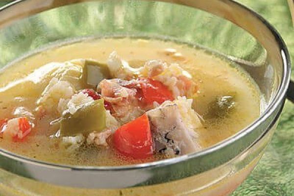 Sopa de pescado y pimiento
