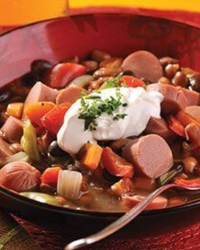 Sopa de salchicha y frijol