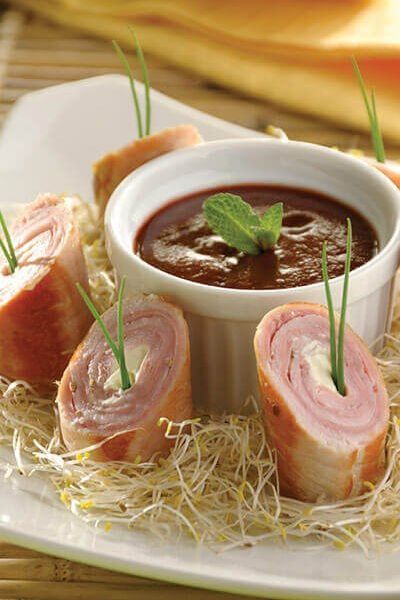 Rollitos de cerdo en salsa de tamarindo