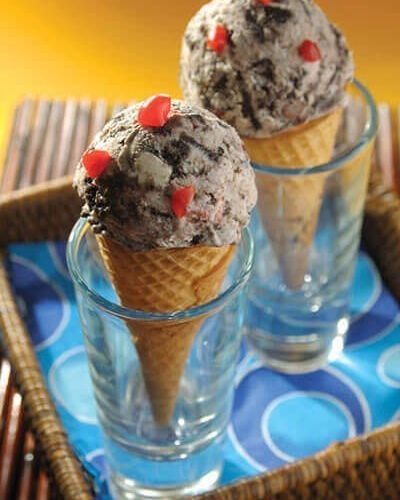Helado de yogurt con galletas