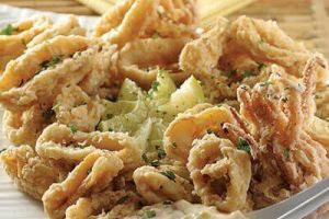 Aros de calamar con salsa tártara