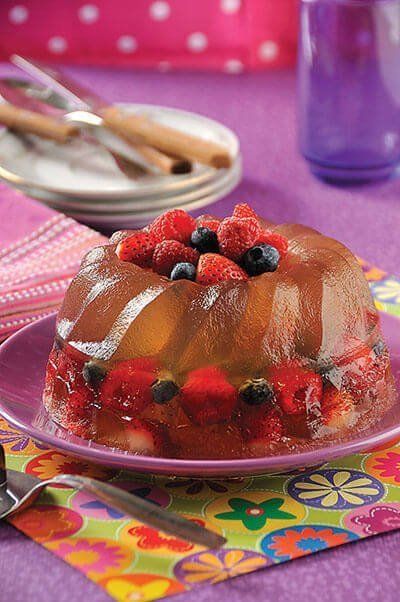 Gelatina de vino espumoso con frutos rojos