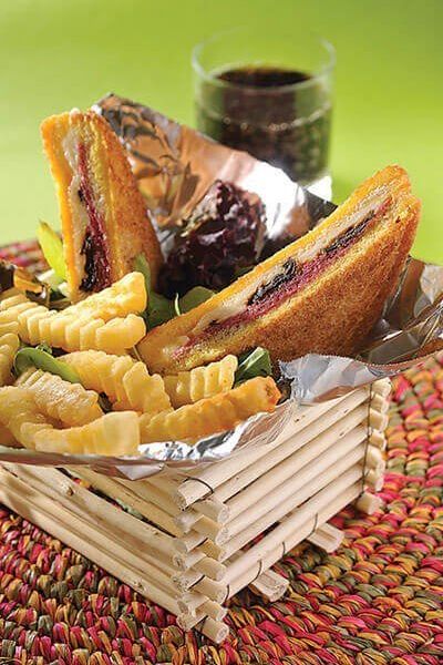 Sandwich mediterráneo frito