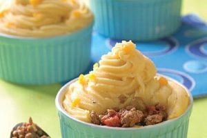 Tacitas  de carne  molida con  tapa de papa