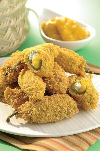 Jalapeños rellenos de queso