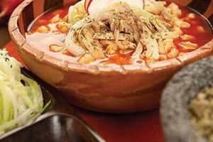 Pozole de pollo