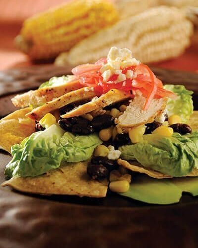 Ensalada de tortilla con vinagreta de chipotle