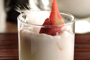 Agua de fresa con coco