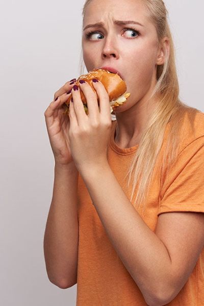 Tres indicadores de que tu “hambre es emocional”