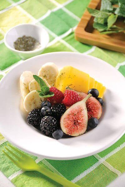 Ensalada de frutas con azúcar de hierbabuena